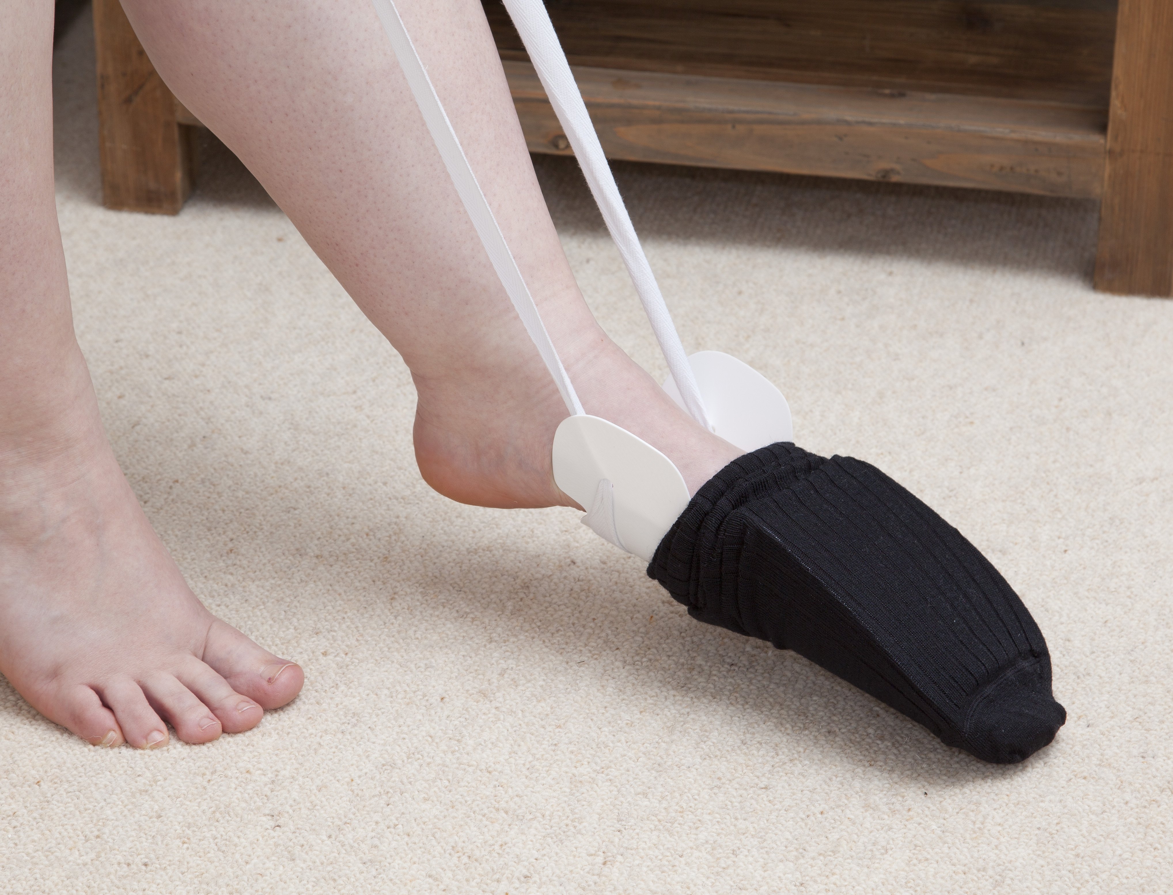 Simple Stocking And Sock Aid Independent Living Felgains   FEL40 156 Stocking Aid 2 